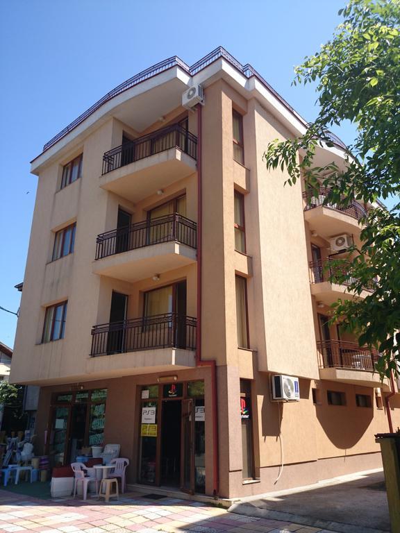 Family Hotel Friends Primorsko Exterior foto